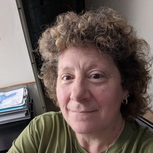 Meet your Posher, Debra